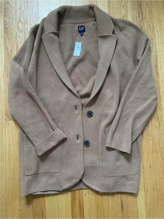 GAP Jackets & Blazers - GAP Camel Knit Cardigan